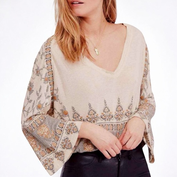 Free People Medallion Print Top Cream Size Medium - Picture 13 of 13